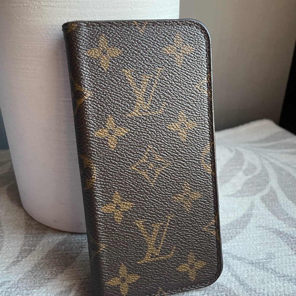 Louis Vuitton Classic Monogram Phone Case